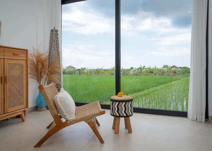 Villa Sawahku - 2br Private With Rooftop & Rice Field View *