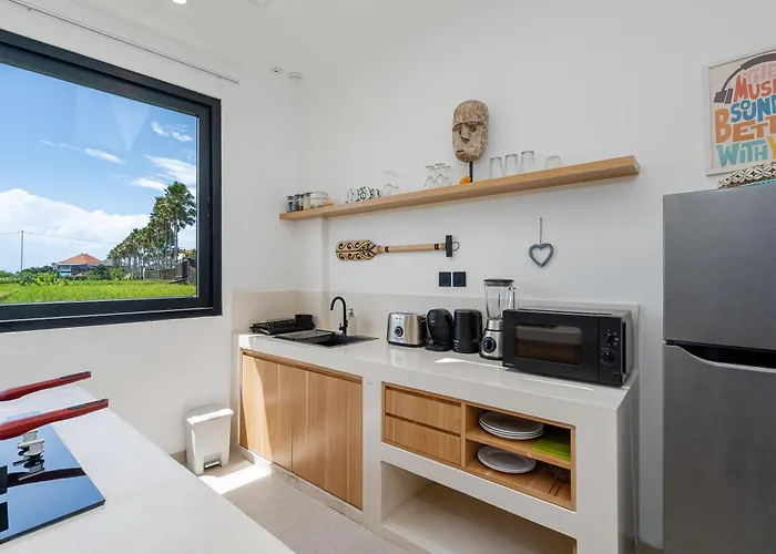 Villa Sawahku - 2br Private With Rooftop & Rice Field View *