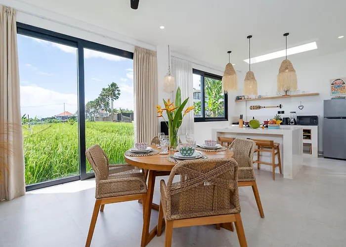 Sawahku - 2br Private With Rooftop & Rice Field View